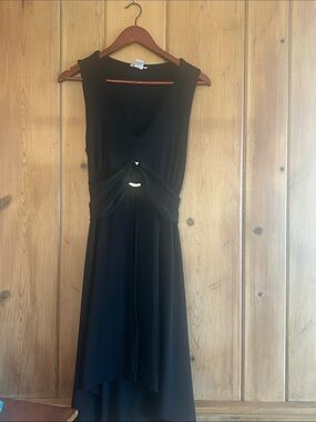 Motherhood Maternity Black Sleeveless High-Low V-Neck Dress
